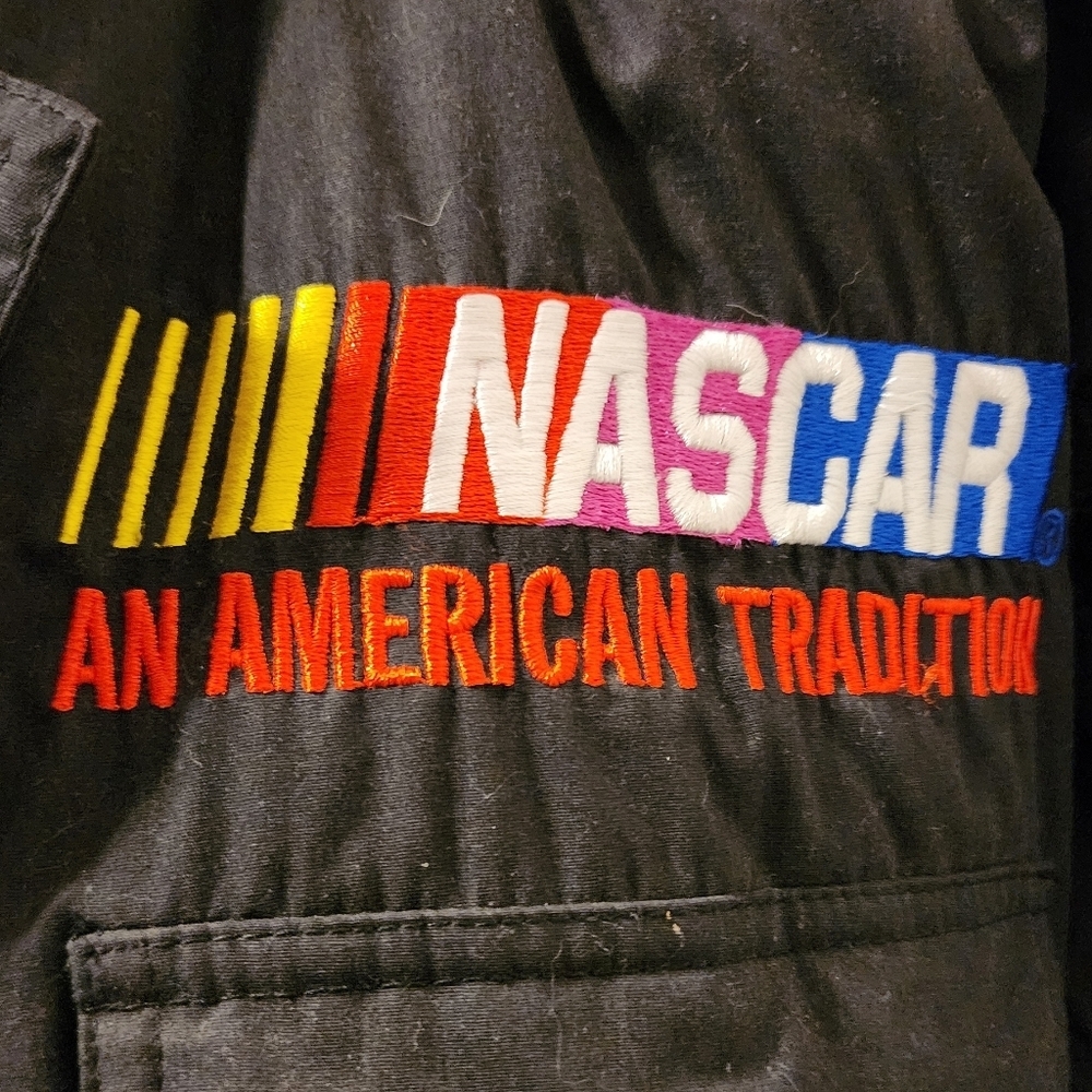 Preowned Chase Authentics size XL, Nascar puffer/bomber jacket.